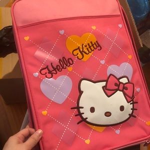 Small hello kitty suitcase - 2 wheels